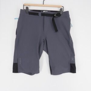 Kitsbow Adjustable AM Shorts Mens S Gray Cycling Mountain Bike Soft Shell Nylon